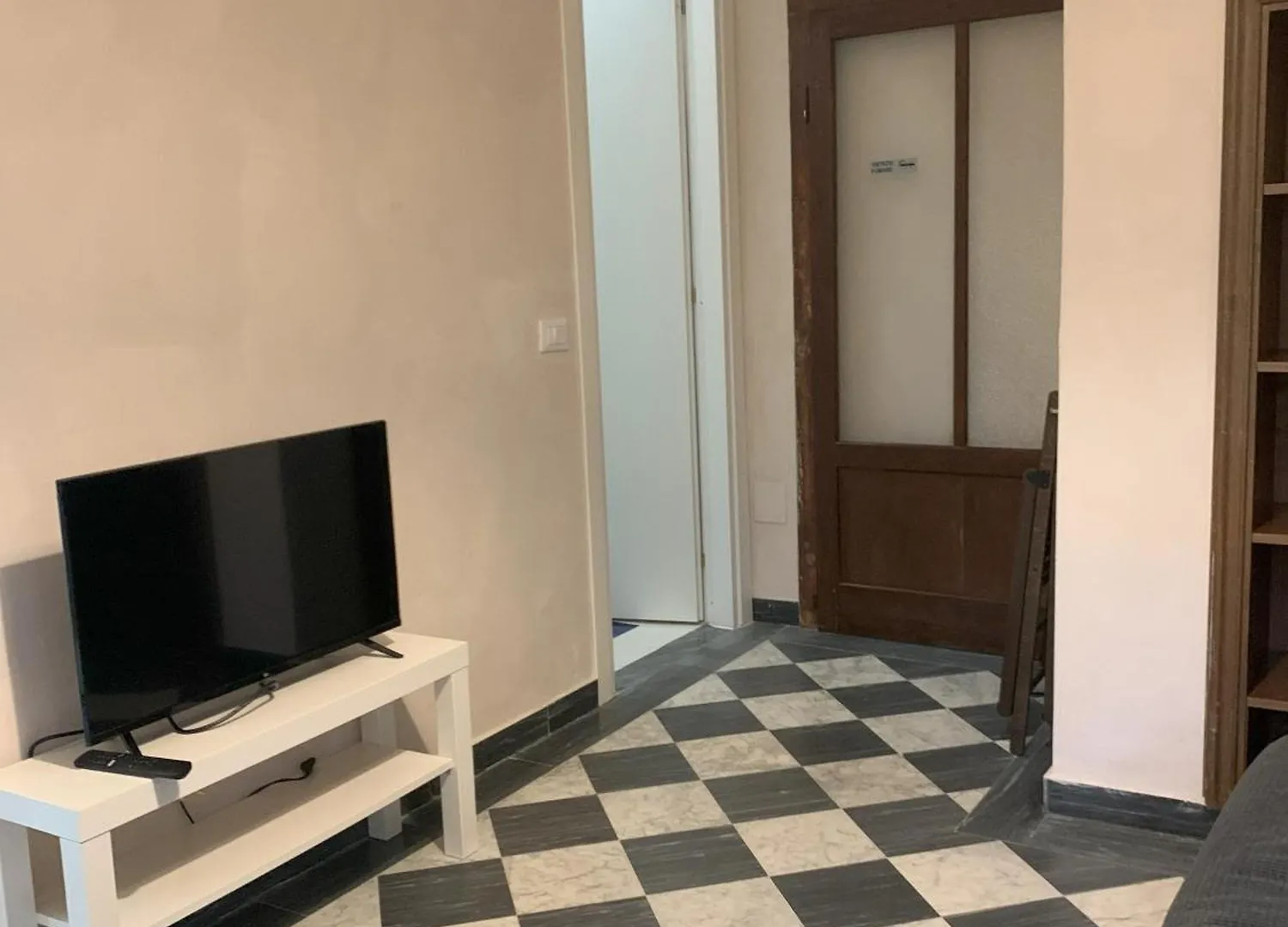 Paradisa28 - Amalfi - Zona Ospedale Cisanello Pisa 0*,