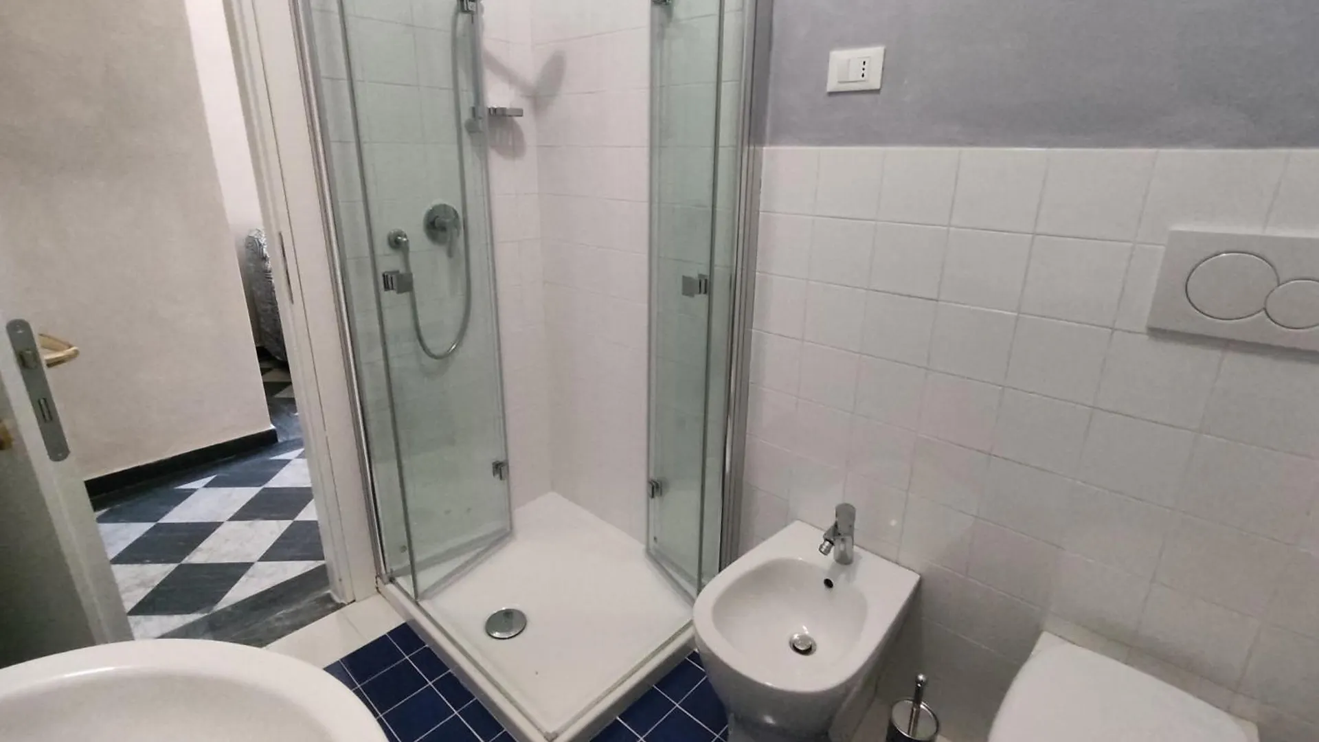 Paradisa28 - Amalfi - Zona Ospedale Cisanello Pisa